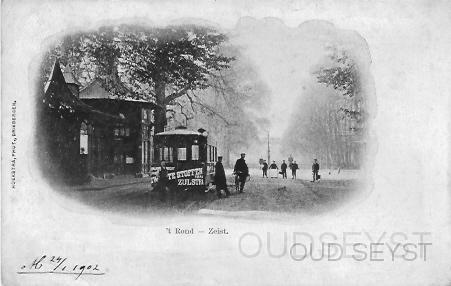 't Rond-1092-005.jpg - De tramlijn Zeist-Utrecht liep in het begin tot 't Rond. Deze werd in 1885 verlengd tot de 2e Hogeweg (bij de Nieuwe Societeit) en in 1897 tot de Jagerlaan (bij Hotel Parkoord). De NBM werd in 1900 opgericht op het Stationsplein waar nu Supermarkt Jumbo is gevestigd. Opname van 1902